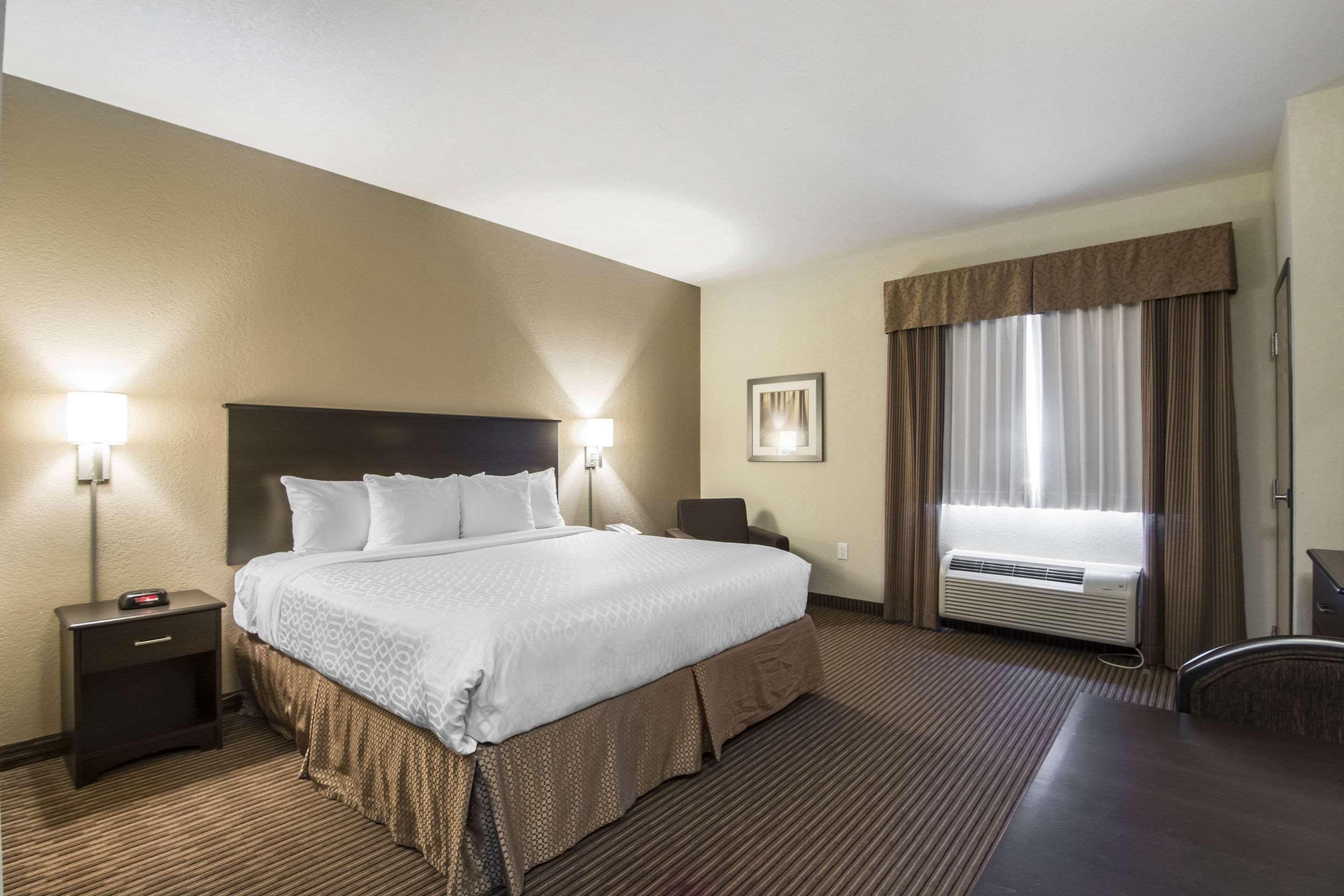 Quality Inn & Suites Thompson Exterior foto